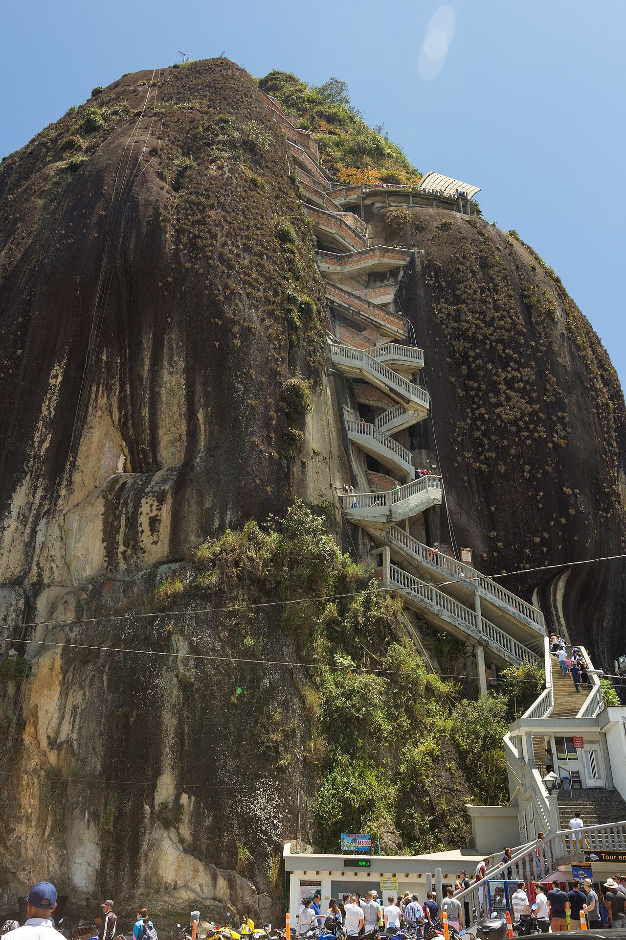 Guatape and El Penol Rock