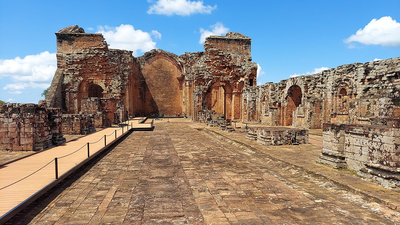 Jesus de Tavarangue Ruins