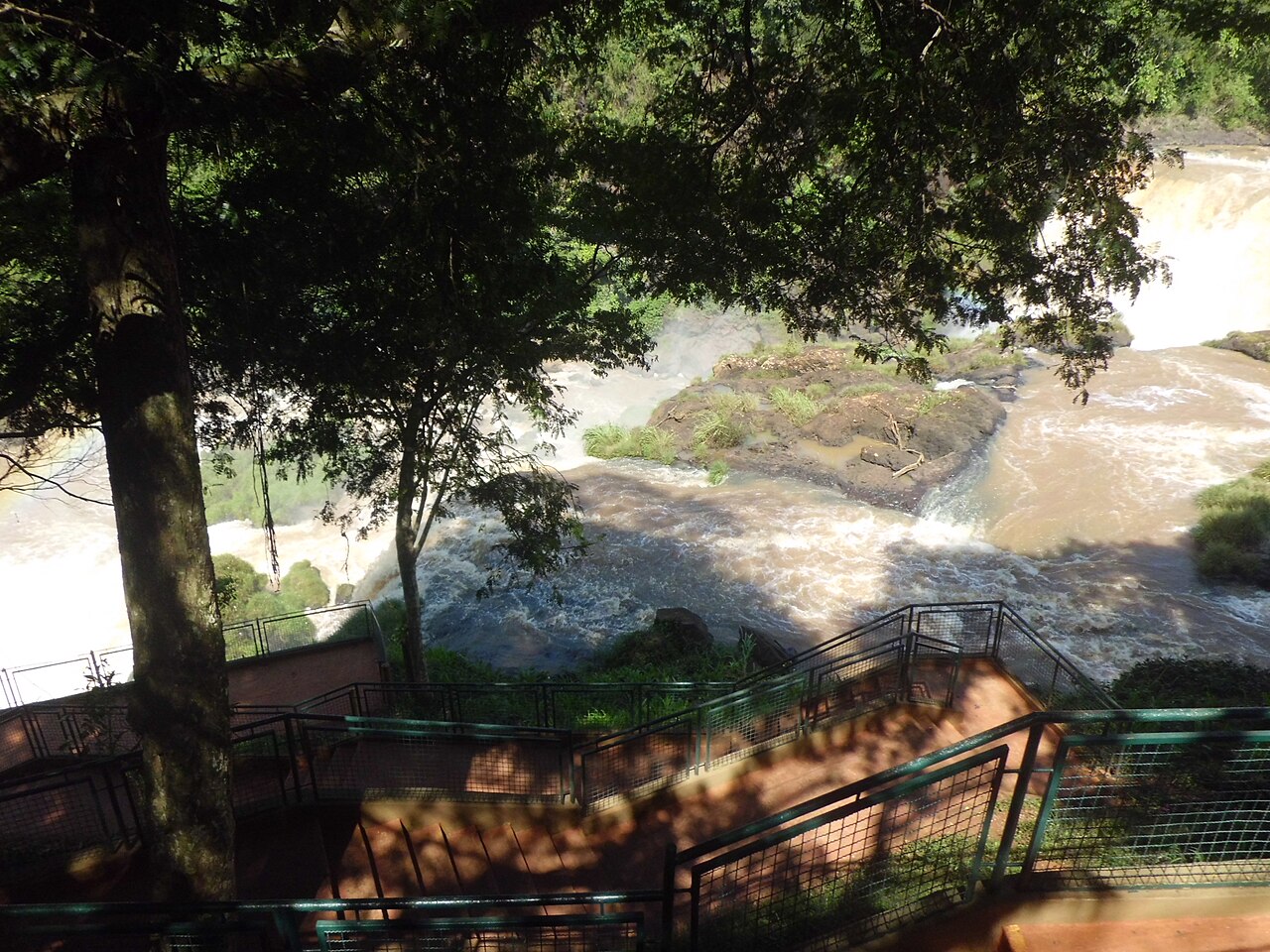 Monday Falls (Saltos del Monday)